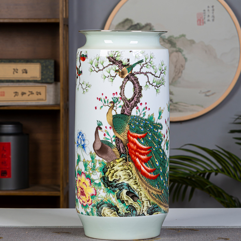 鸿轩景德镇陶瓷摆件金青霞孔雀箭筒瓶