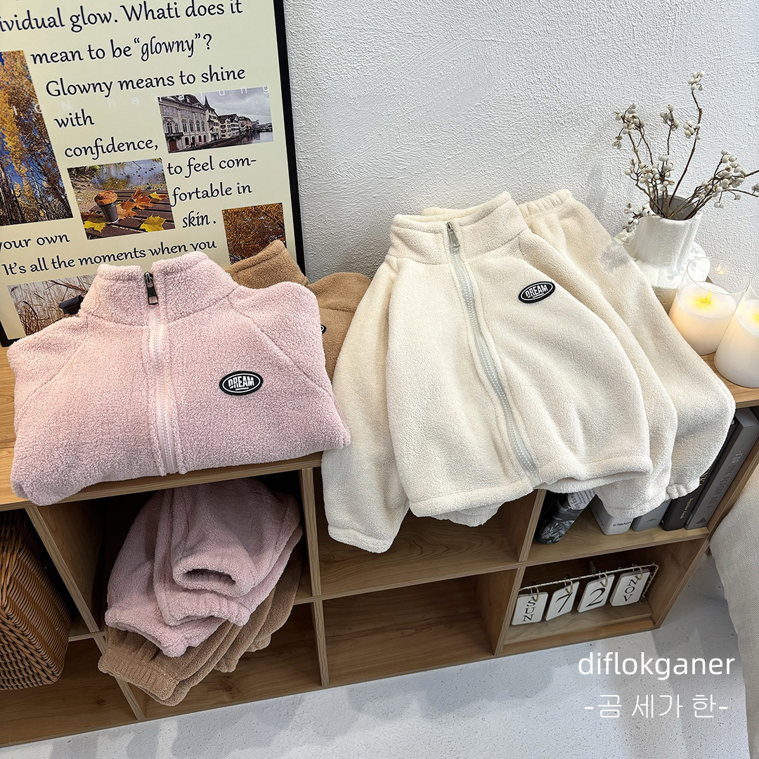 新款儿童双面绒套装秋冬季宝宝保暖毛毛衣两件套男女童立领防风