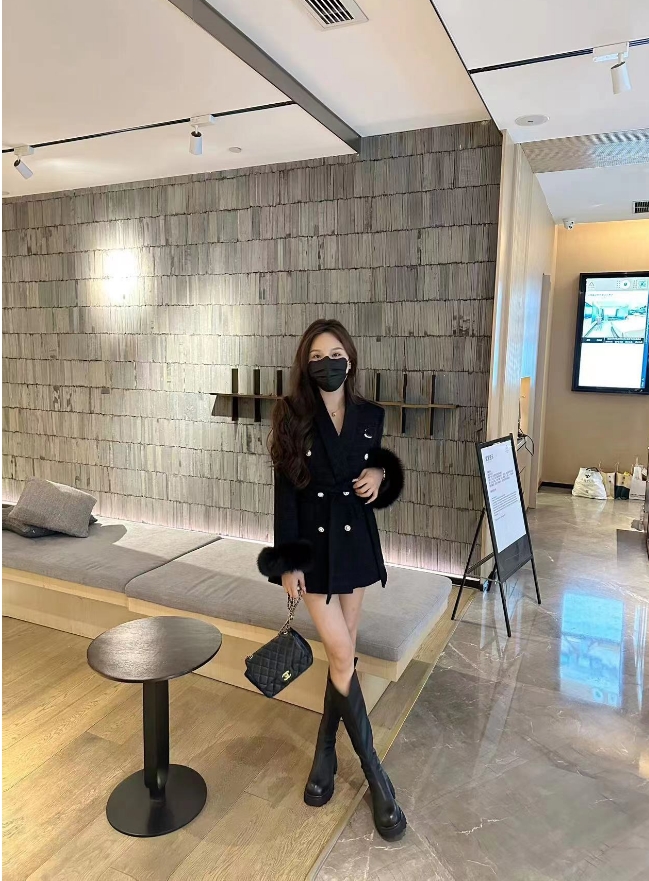 高品质小香羽羽外套