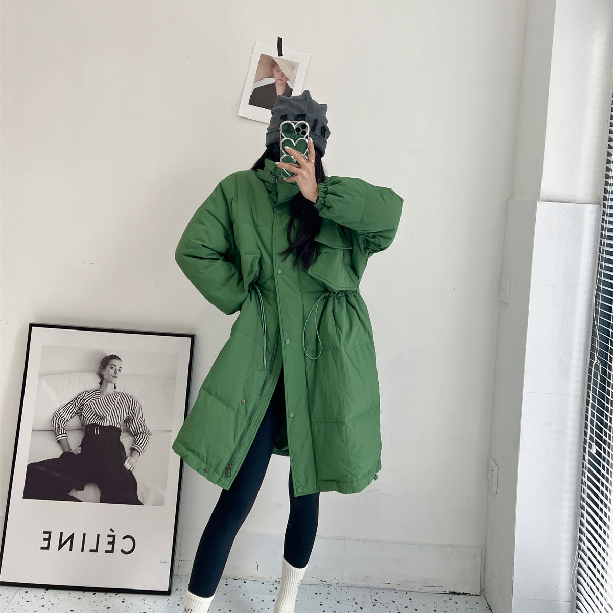 鸭鸭韩版中长款收腰轻薄羽绒服女款2023年新款设计感抽绳立领保暖