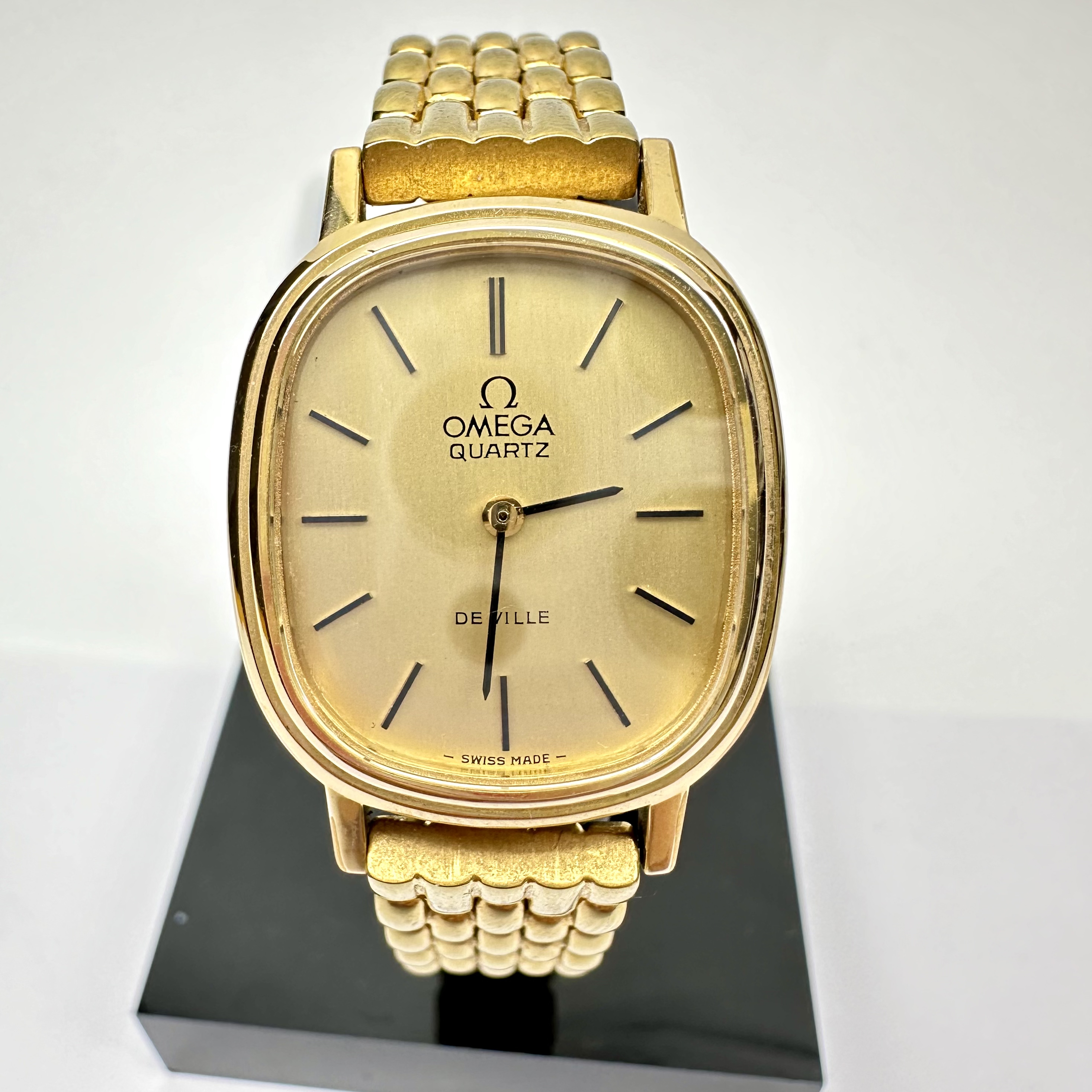 95新 Omega/欧米茄 欧米茄/碟飞/石英/23.5*26.5mm/单表金色