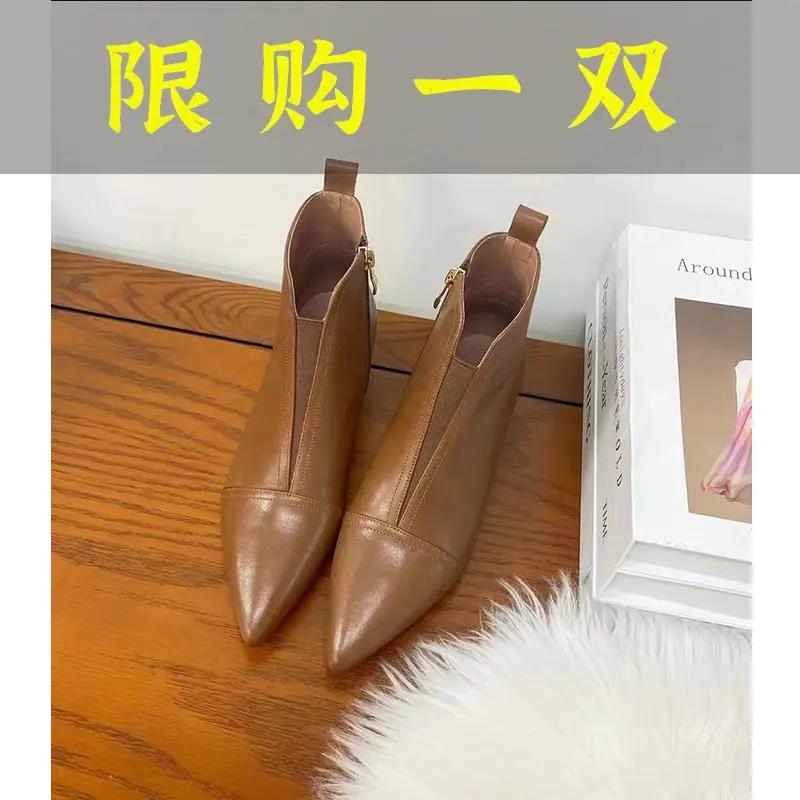 断码女鞋气质复古粗跟尖头瘦瘦靴侧拉链秋冬新款真皮短筒裸靴松