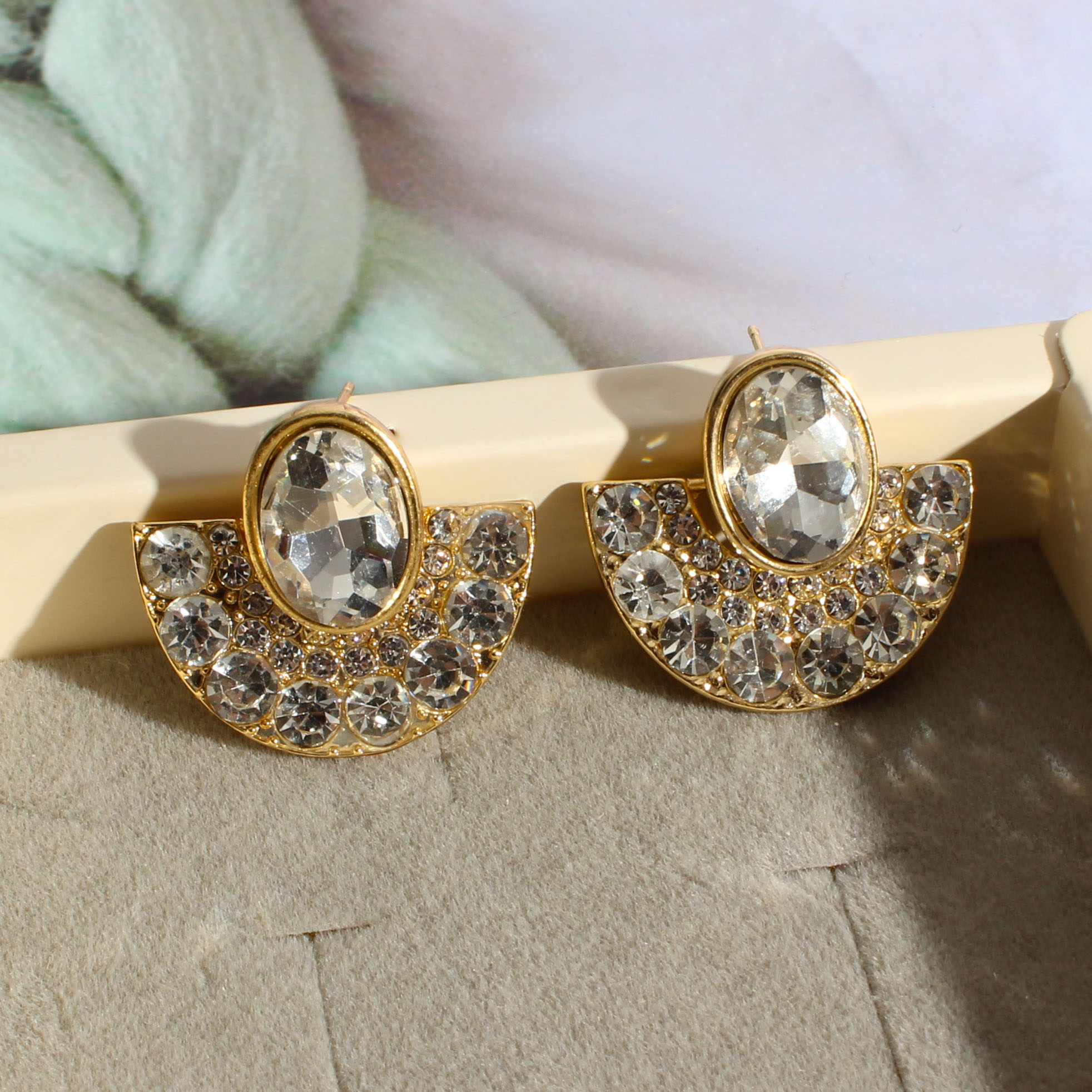 铜合金耳饰 扇形小众设计感几何耳钉轻奢高级感个性耳饰女N1470