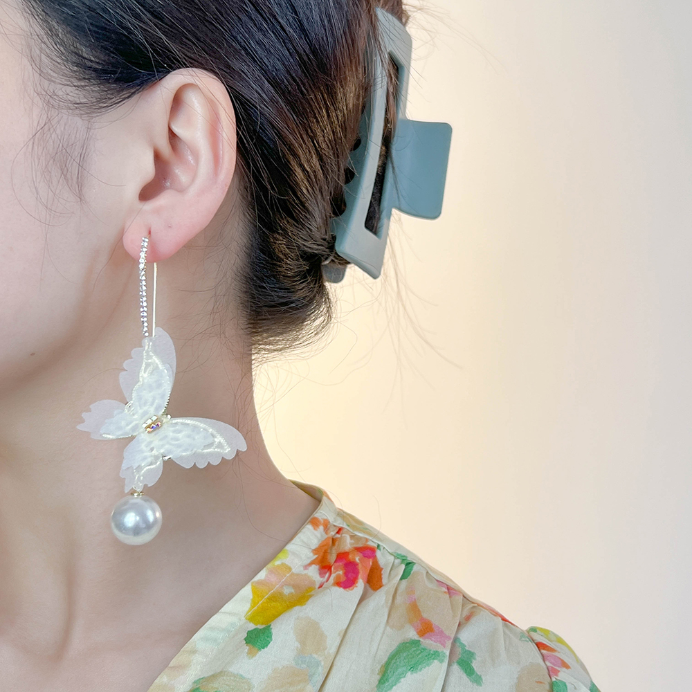 铜合金耳饰 蝴蝶珠珠耳钩耳环个性新款爆款高级感适合圆脸女N1813