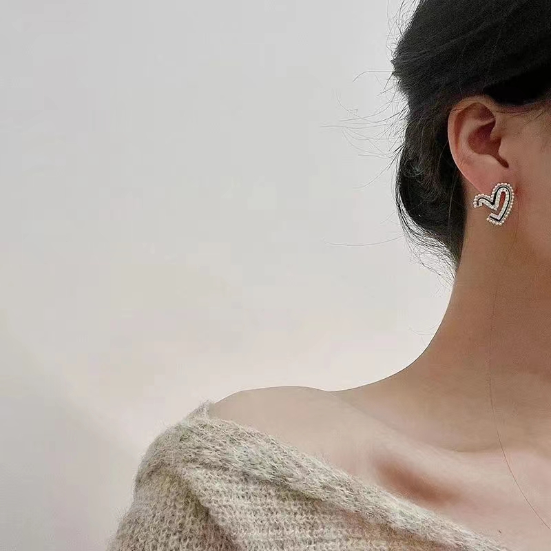 铜合金耳饰 珠珠爱心耳环高级感耳环气质个性时尚轻奢耳饰N0305