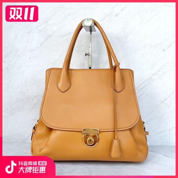 妃鱼/菲拉格慕/95新/包包/市场价18000/241024RN0025