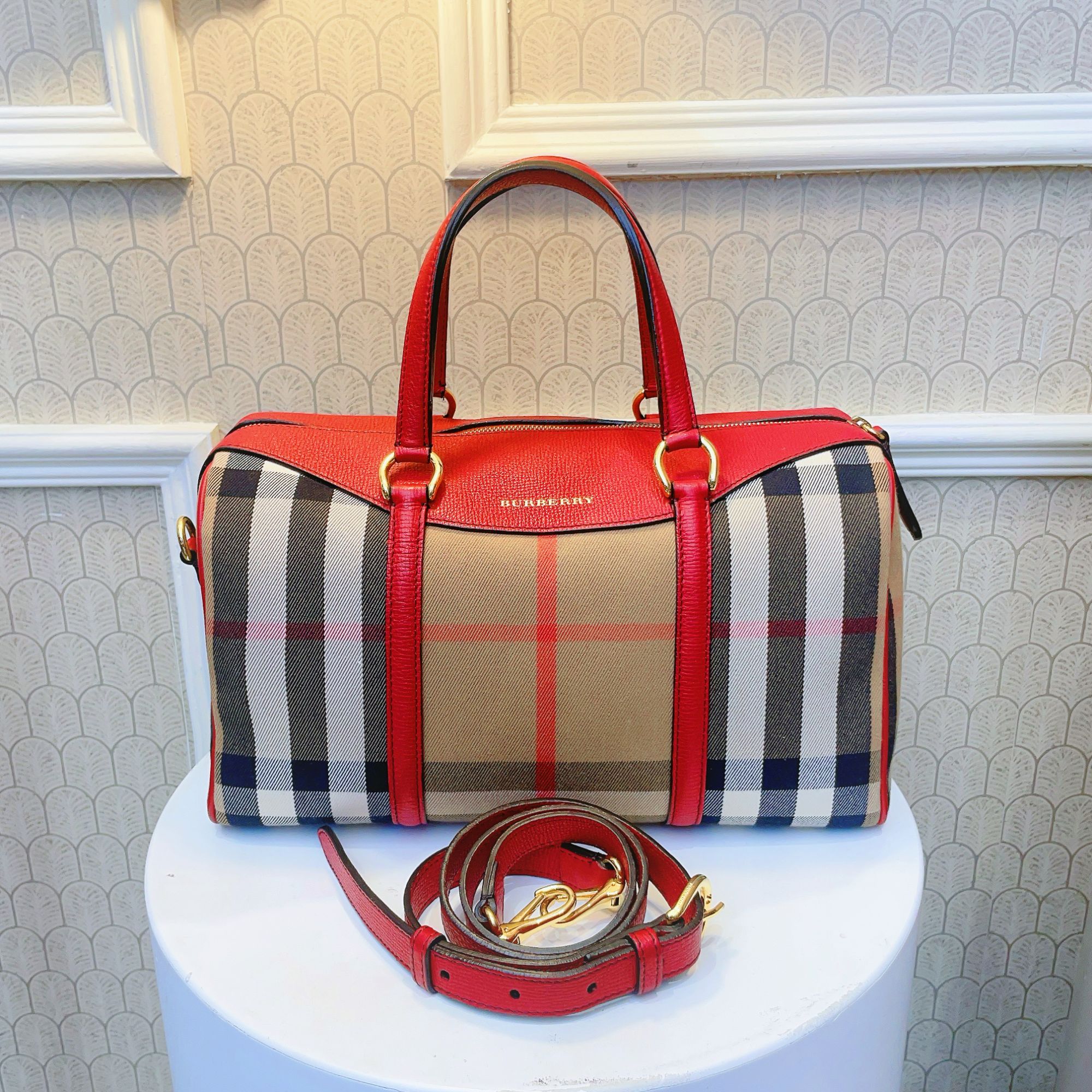 95新 BURBERRY/博柏利 妃鱼/博柏利/市场价20000/241029MM0017
