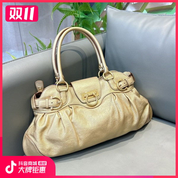 妃鱼/菲拉格慕/95新/包包/市场价18000/241029XZ0021