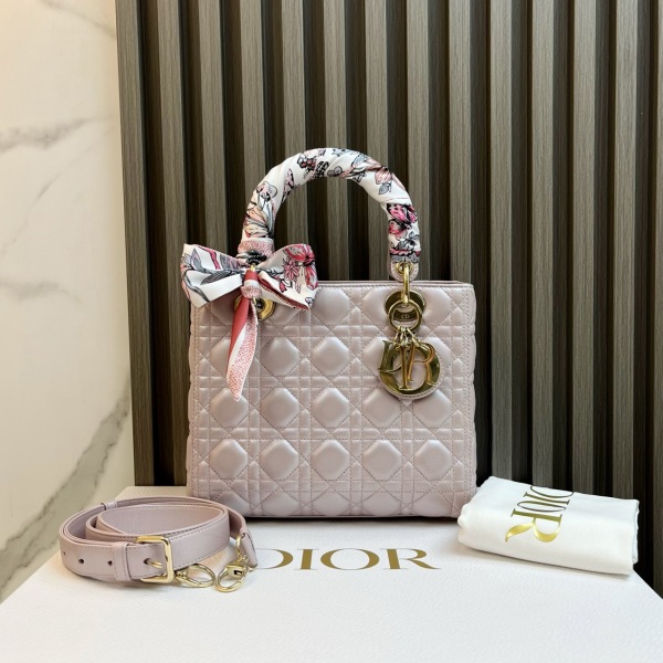 妃鱼/迪奥/95新/包包/市场价99999/240829XZ0010