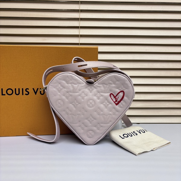 妃鱼/路易威登/95新/包包/市场价21000/241018MM0023