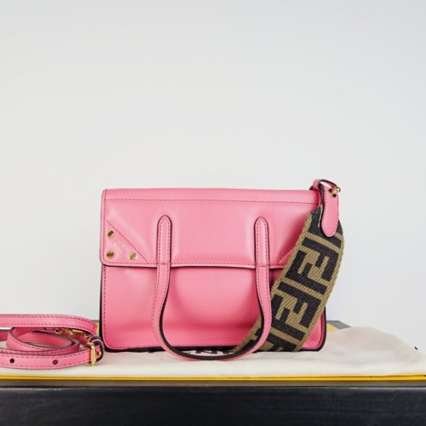 95新 FENDI/芬迪 妃鱼/芬迪/95新/包包/市场价15500/肩包中号单肩