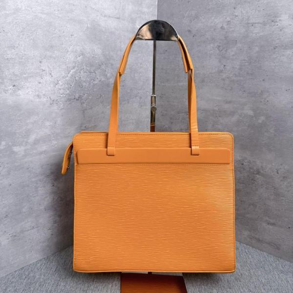 妃鱼/路易威登/95新/包包/市场价13500/240921MM0028