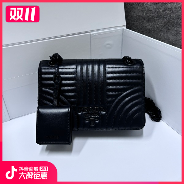 妃鱼/普拉达/95新/包包/市场价38000/241019RN0021