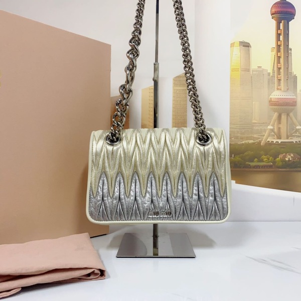 妃鱼/谬谬/95新/包包/市场价18000/240827RN0042