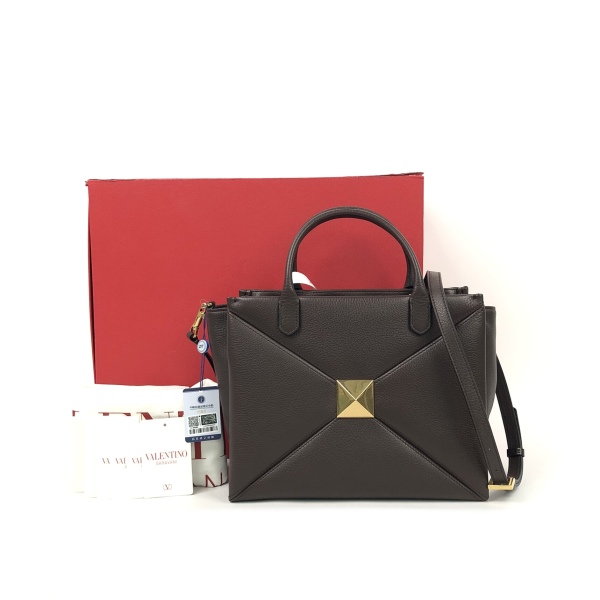 妃鱼/华伦天奴/95新/包包/市场价15600/240819XZ0027
