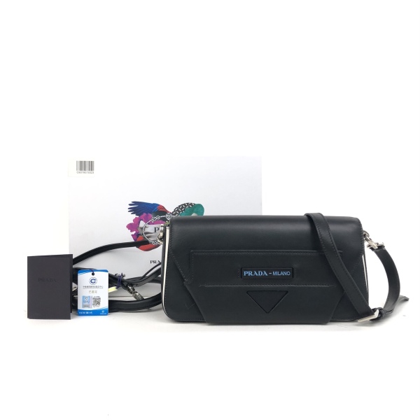 妃鱼/普拉达/95新/包包/市场价22000/240922RN0028
