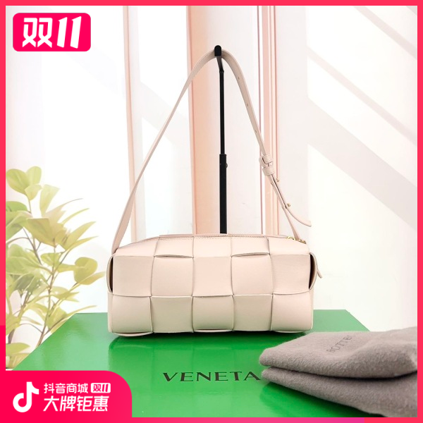 妃鱼/葆蝶家/95新/包包/市场价46000/241112XZ0034
