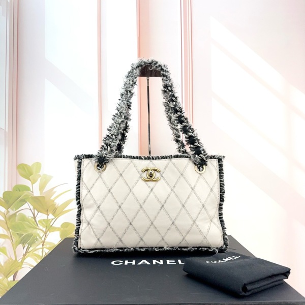 妃鱼/香奈儿/95新/包包/市场价28000/241017XZ0005