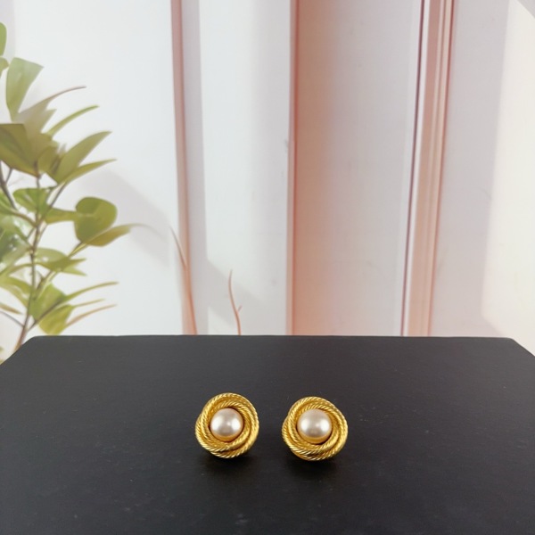 妃鱼/香奈儿/95新/饰品/市场价8800/240719XZ0021
