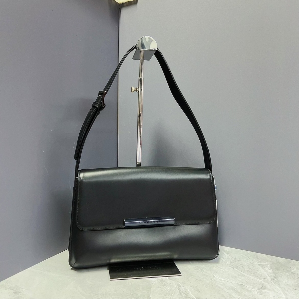 95新 Givenchy/纪梵希 妃鱼/95新/箱包/市场价20000/240723RN0023