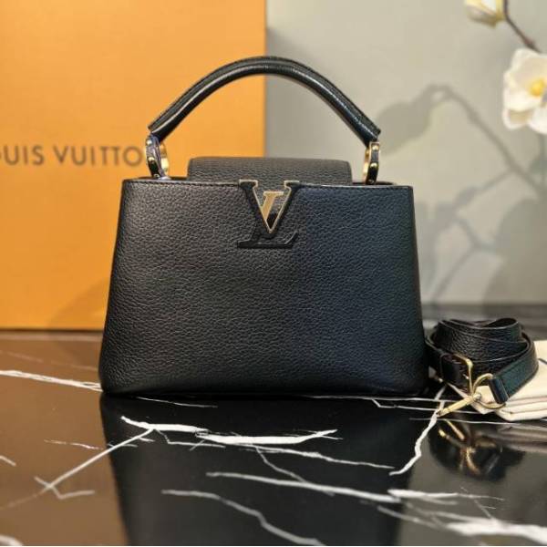妃鱼/路易威登/95新/包包/市场价37000/240927XZ0031
