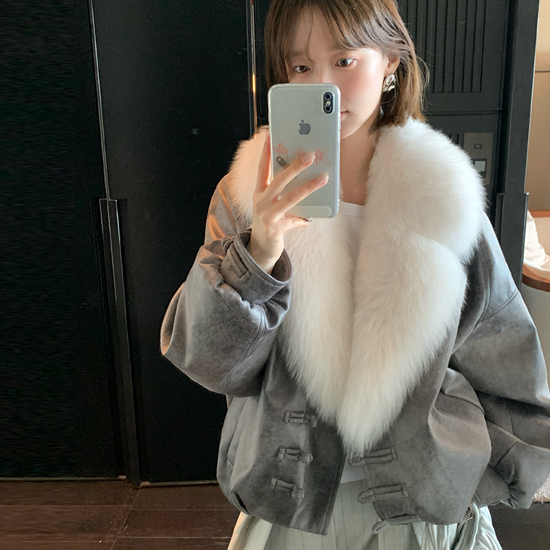 睿知少女 2025新款大狐狸毛领女短款90白鹅绒内胆外套24835