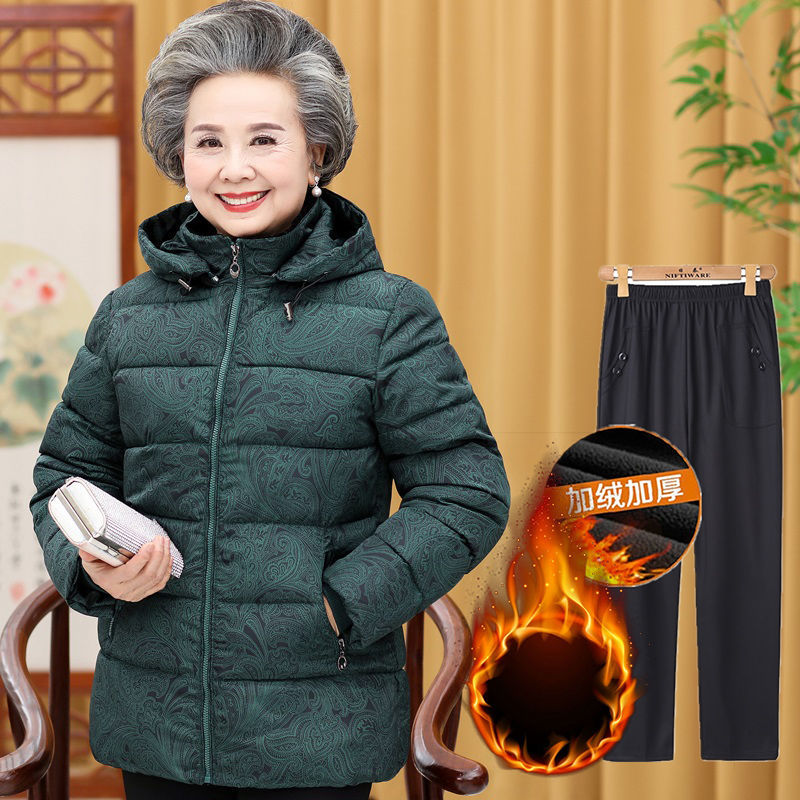 新款中老年人羽绒服衣妈妈冬装外套60岁70老人衣服女奶奶装