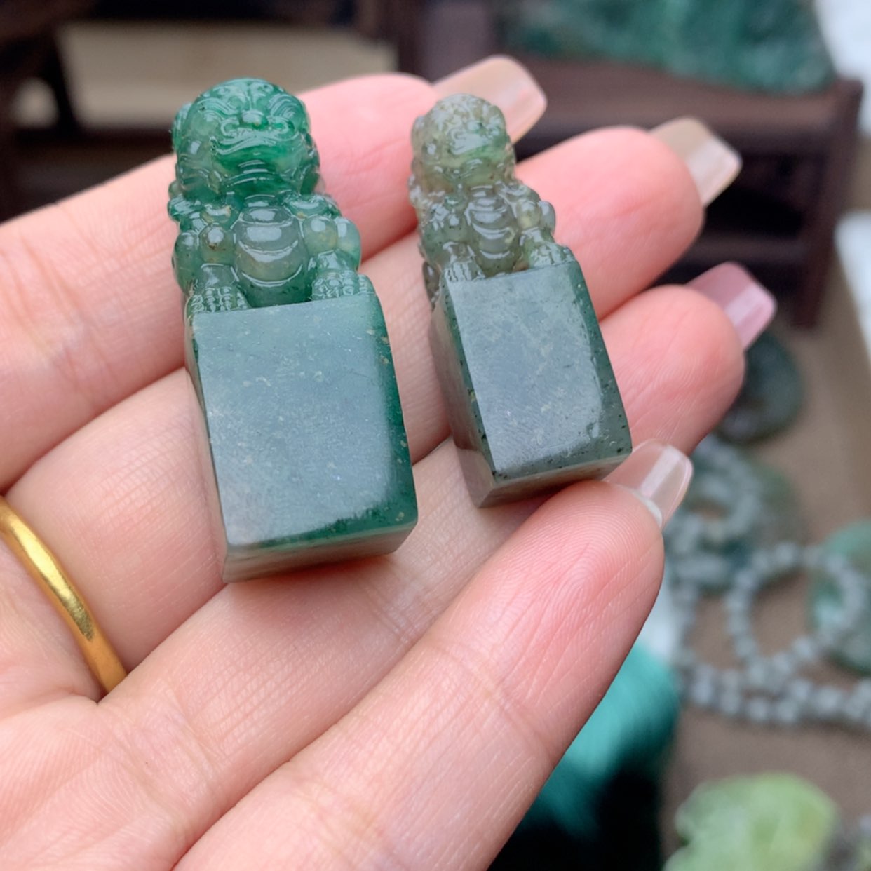 【闪购商品】独山玉颈饰未镶嵌金*