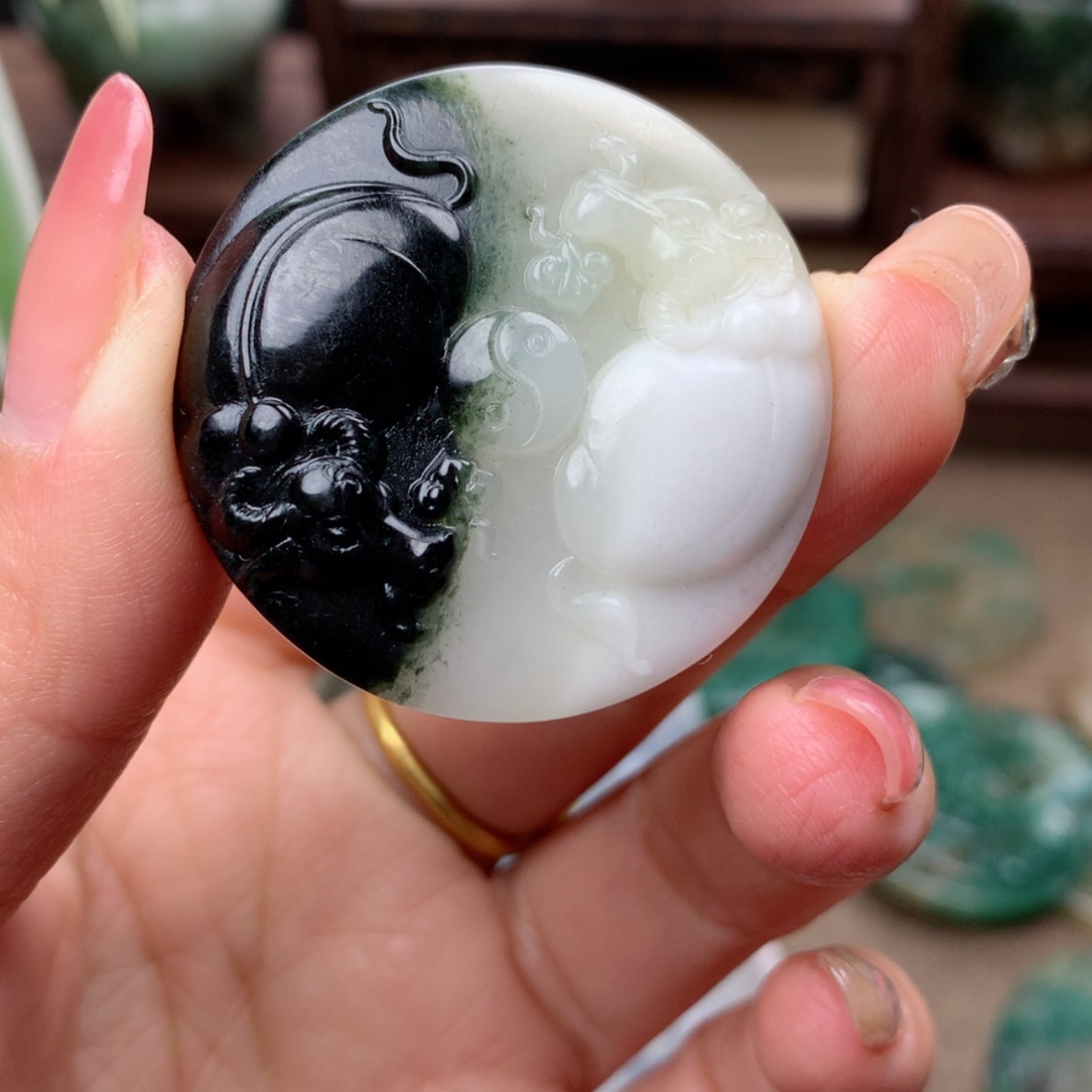 【闪购商品】独山玉颈饰未镶嵌3****6