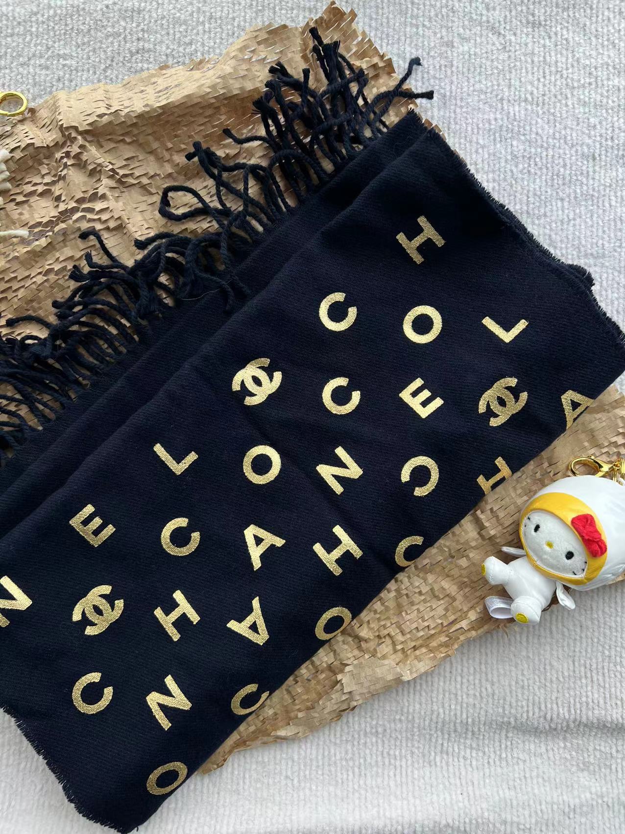 全新未使用  黑黑中古/ Chanel 字母 logo 围巾 6522342