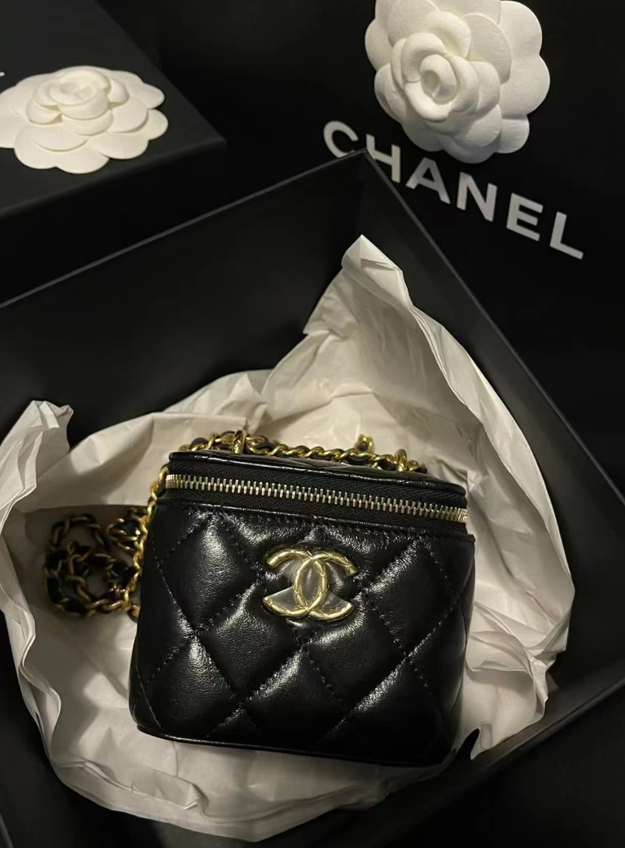 99新 Chanel/香奈儿 23c黑金雕花方盒子芯片款  10550996