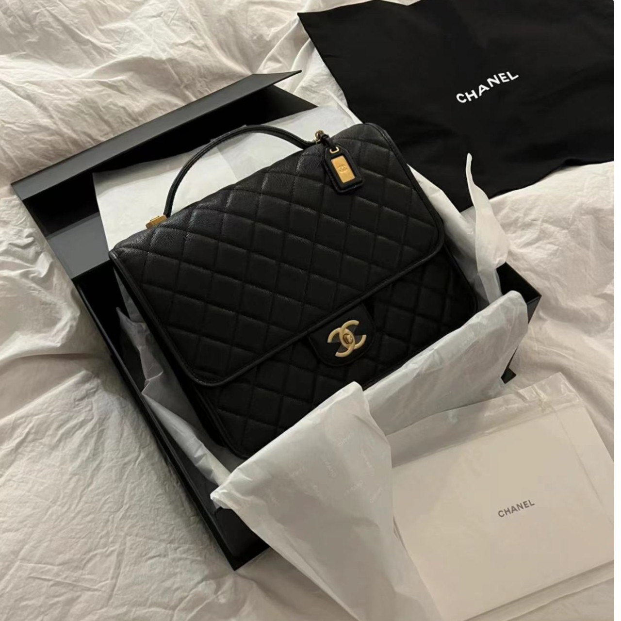 全新未使用   Chanel 22k黑金荔枝皮双肩包 芯片款 5608529