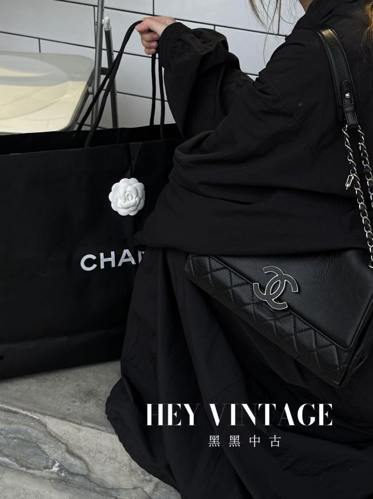 95新 Chanel/香奈儿 展会外场  黑银大logo珐琅扣cf包 32cm 