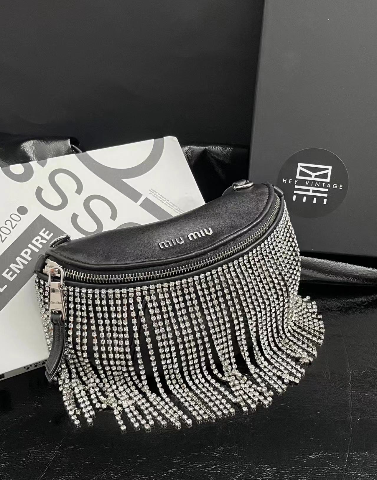 95新  黑黑中古/ miumiu 黑银水钻流苏腰包 22cm 6563083