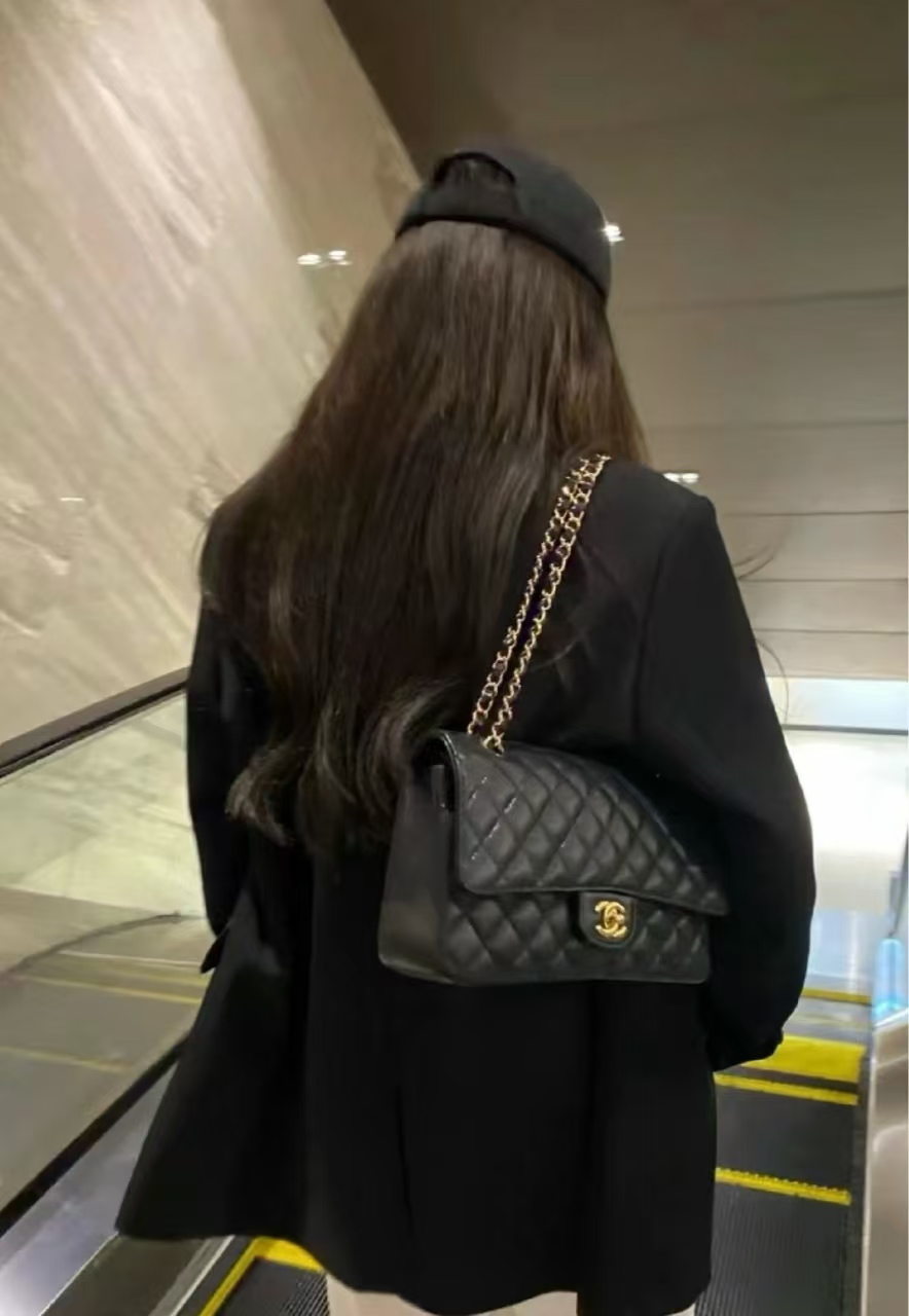 95新 Chanel/香奈儿 黑金 鱼子酱 cf包 中号22年 10899200