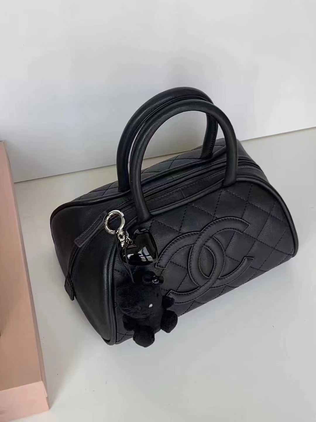 95新  黑黑中古/chanel 黑色保龄球包 28cm 7541322