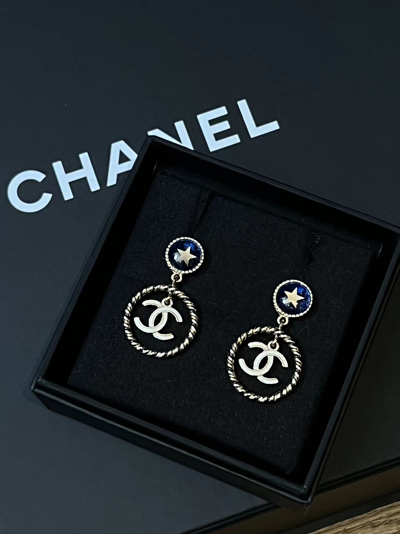 95新 Chanel/香奈儿 展会放漏！星星圆圈双C耳钉