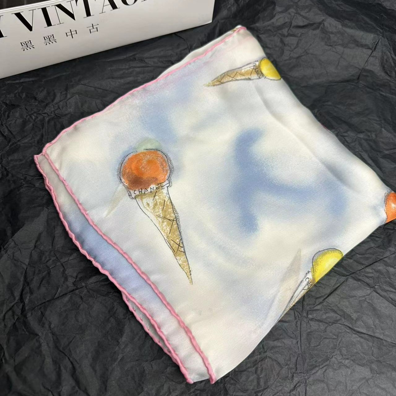 95新  chanel 冰淇淋丝巾 3089760