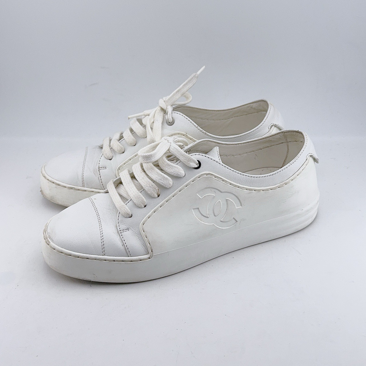 95新 Chanel/香奈儿 36.5码/97新/ 白色双c板鞋
