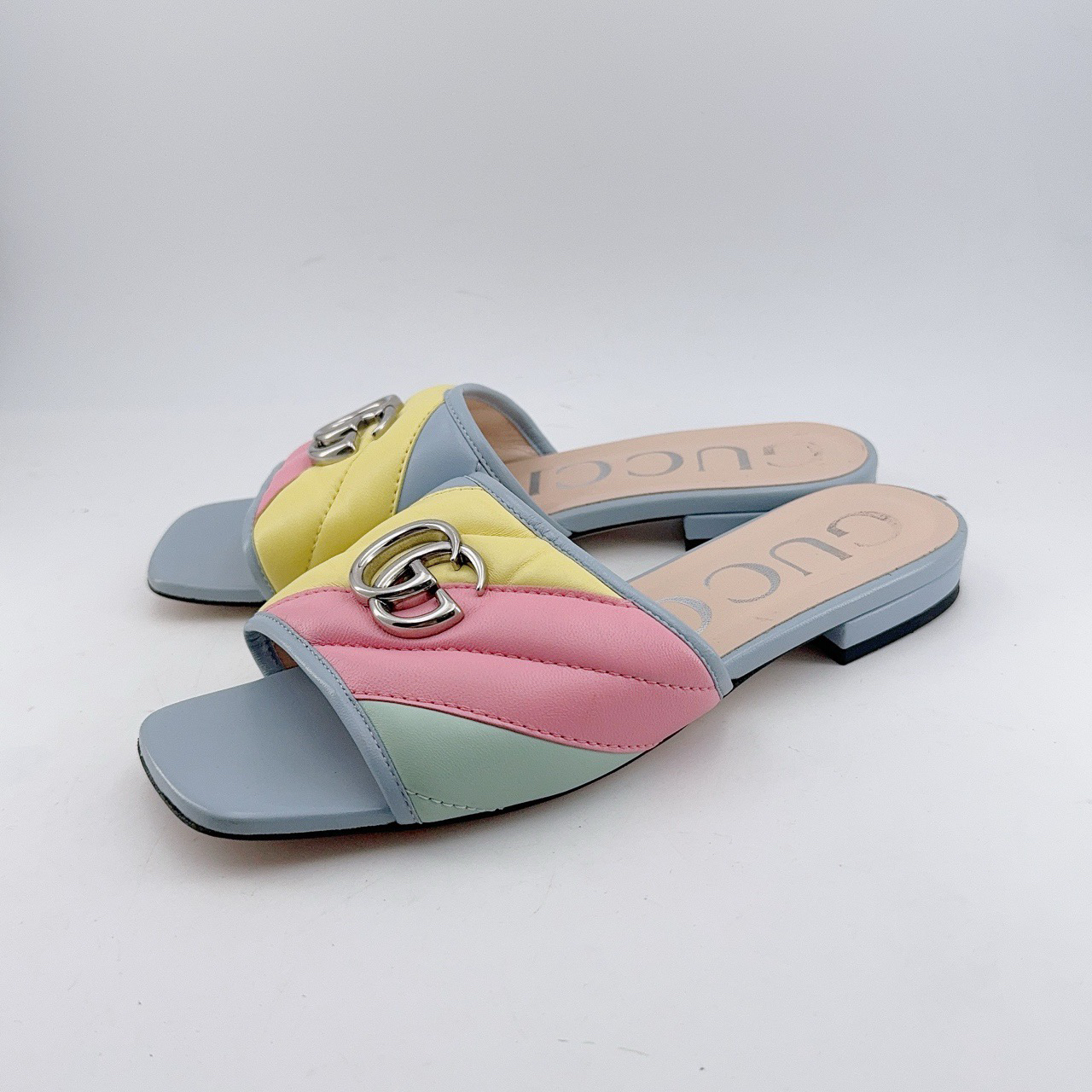 95新 GUCCI/古驰 36码/97新/Gucci/古驰 彩色双G拖鞋