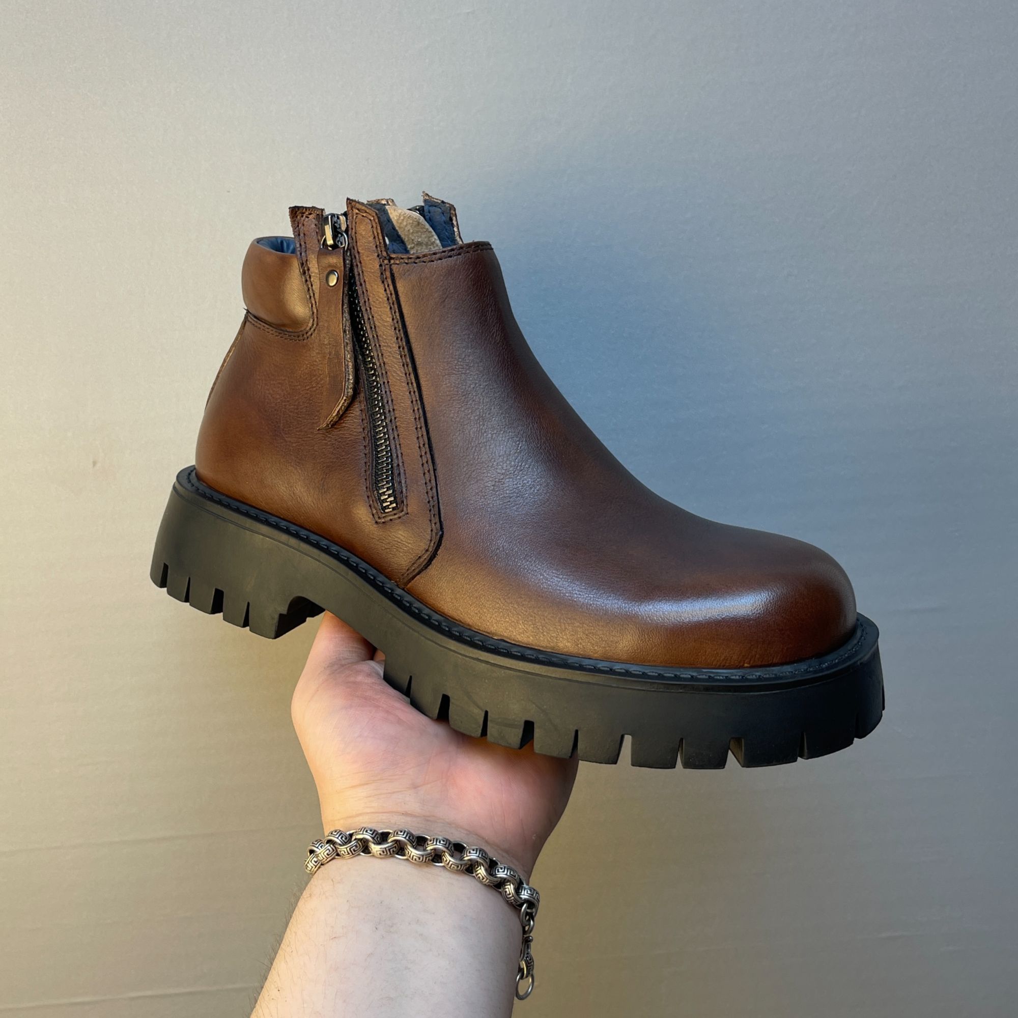 英伦风复古切尔西男靴一脚蹬拉链增高皮鞋男士中帮牛皮休闲靴子男