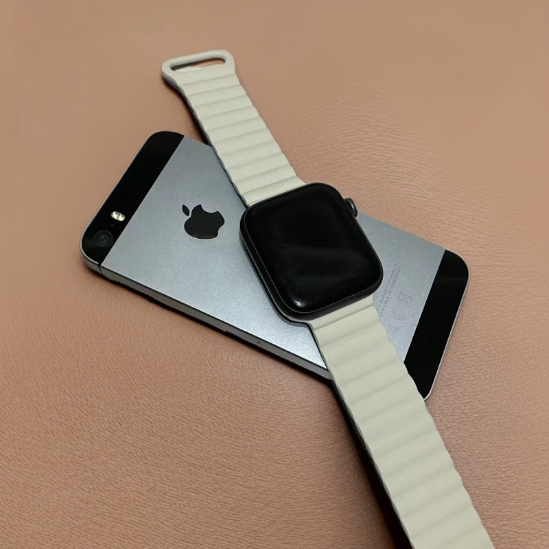 95新 Apple/苹果 95新SE 原装屏SE/watch 备用
