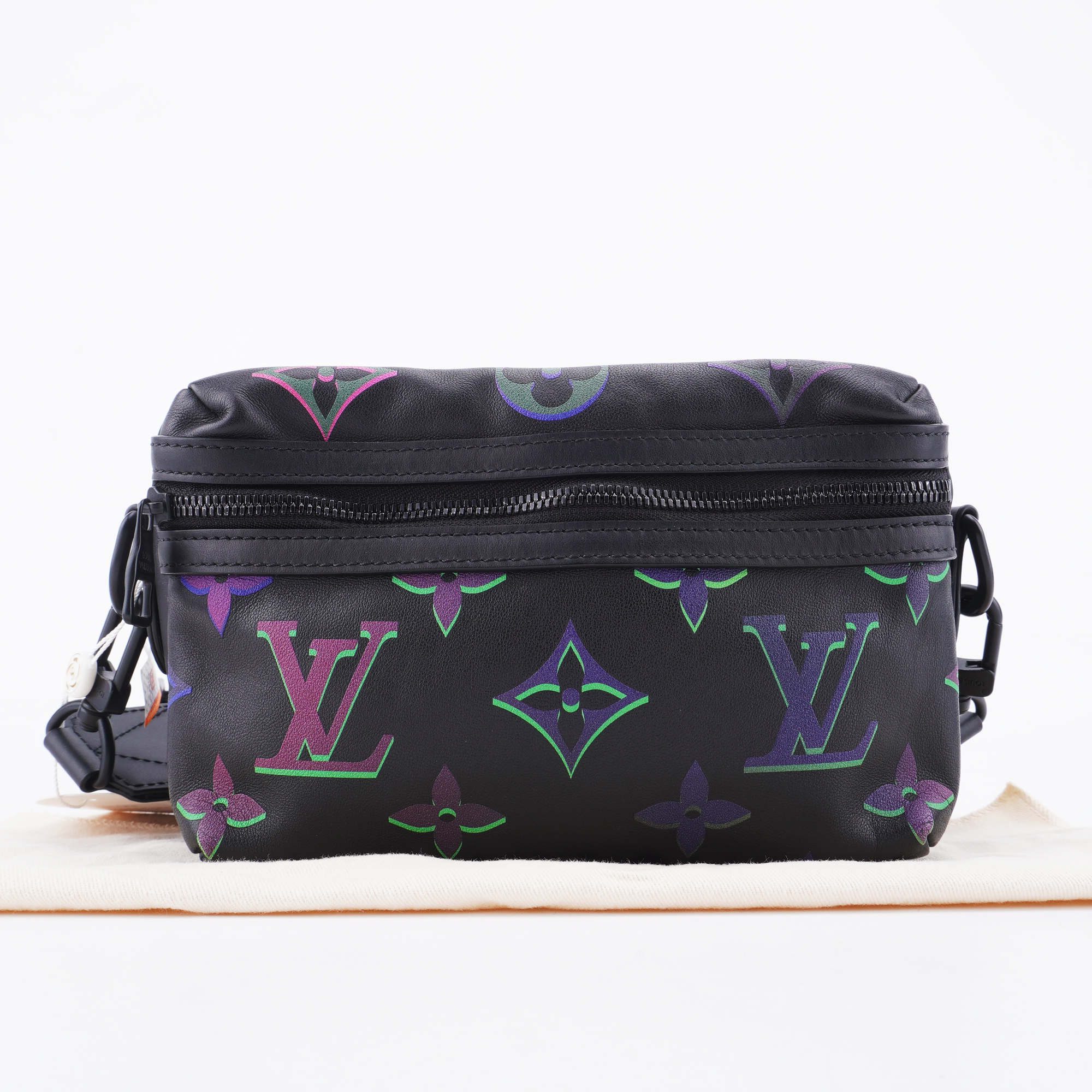 99新 LouisVuitton/路易威登 多色渐变老花斜挎包 E715