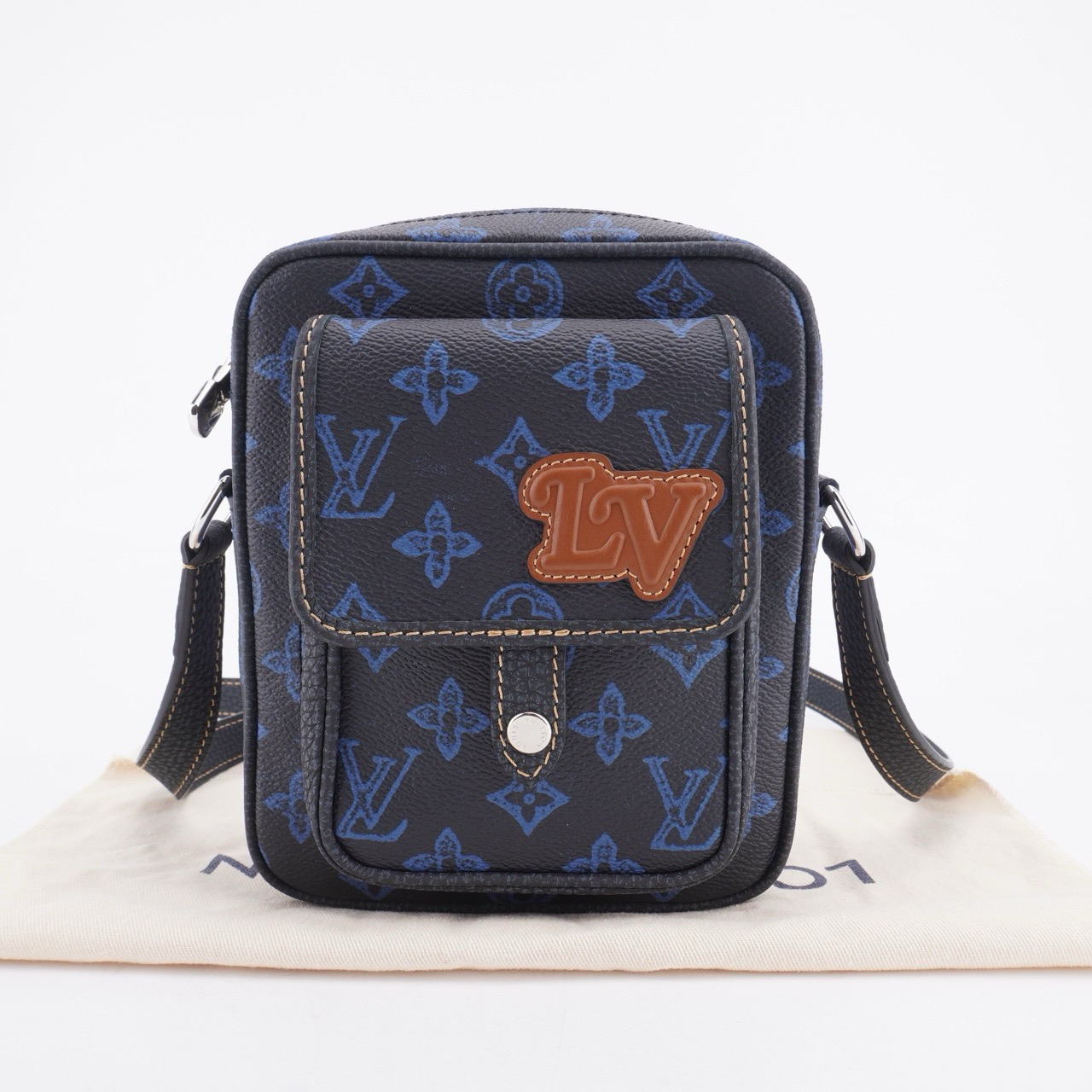 99新 LouisVuitton/路易威登 Christopher经典老花斜挎包 F375