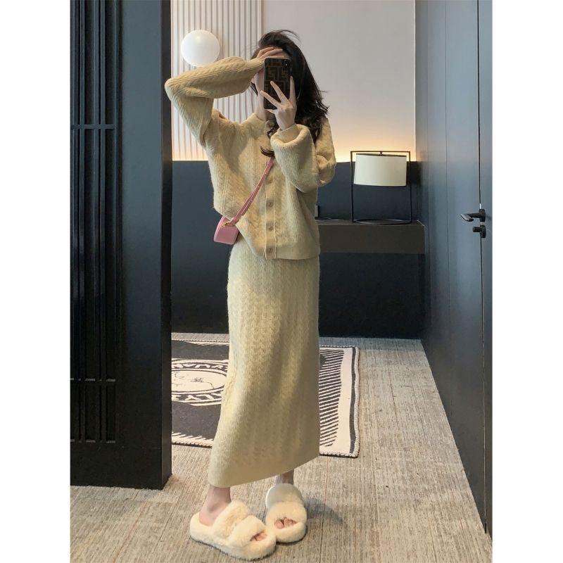 高级感小香风套装女2023新款秋冬休闲针织毛衣奶糯风半身裙两件套