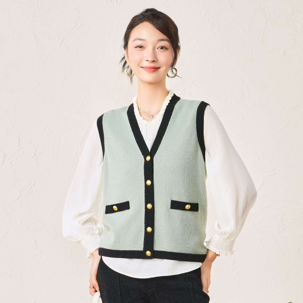  春竹~24秋冬新款法式小香风撞色纯羊毛衫时尚百搭针织V领女开衫
