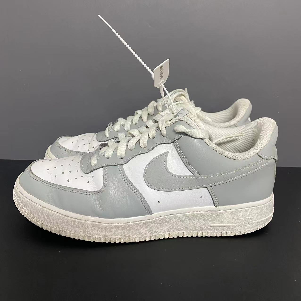 43码/灰白空军板鞋/货号FD9763101