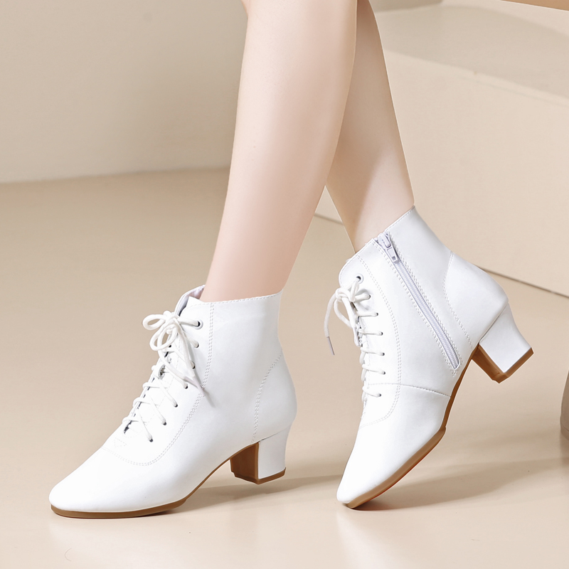 秋冬季广场舞蹈鞋舞蹈靴现代舞跳舞鞋拉丁舞交谊舞水兵舞真皮短靴