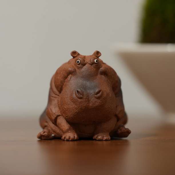 宜兴紫砂茶宠河马手工茶玩创意精品财大气粗河马茶桌茶台装饰摆件
