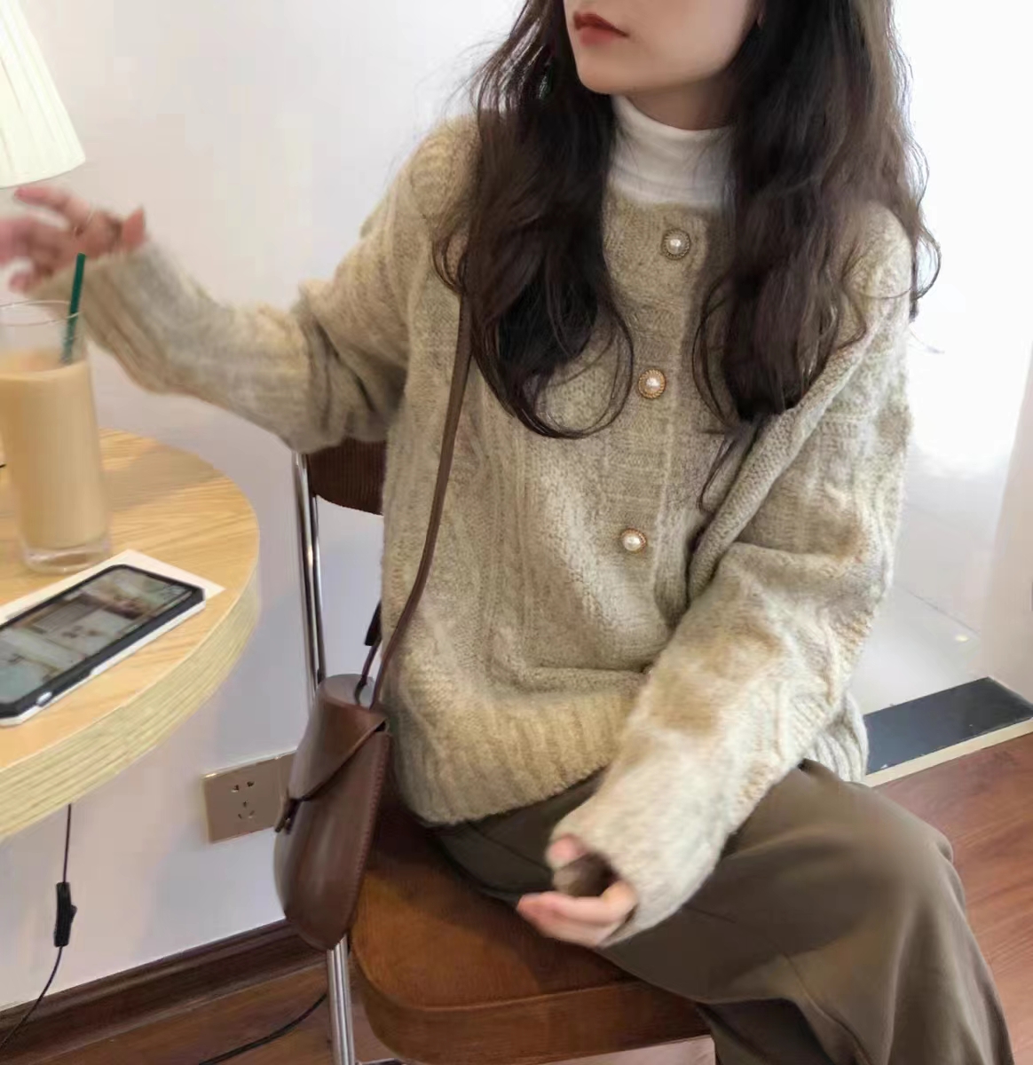 2023秋冬新款羊毛开衫高宽松洋气网红圆领圆领百搭加厚长袖韩版